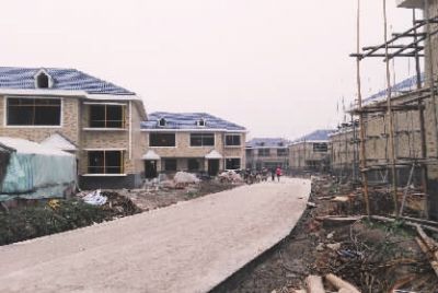 建設(shè)中的江洲墟場安置小區(qū)。
